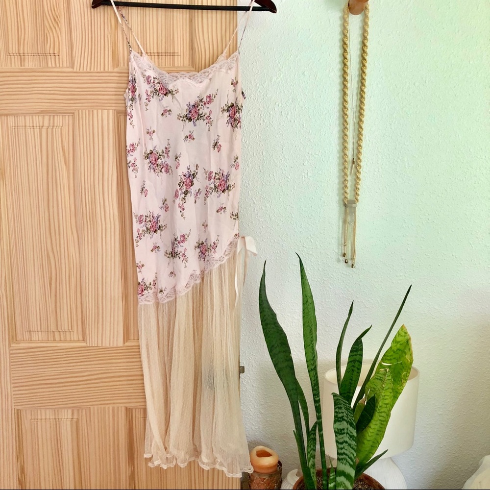 Pink floral & tulle slip - Picture 5 of 8